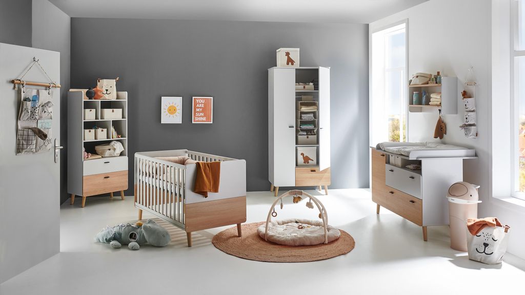 Babyzimmer Set Lovis 6-teilig, Kleiderschrank, Wickelkommode, Babybett, Standregal, Wandregal, Umbauseiten Set