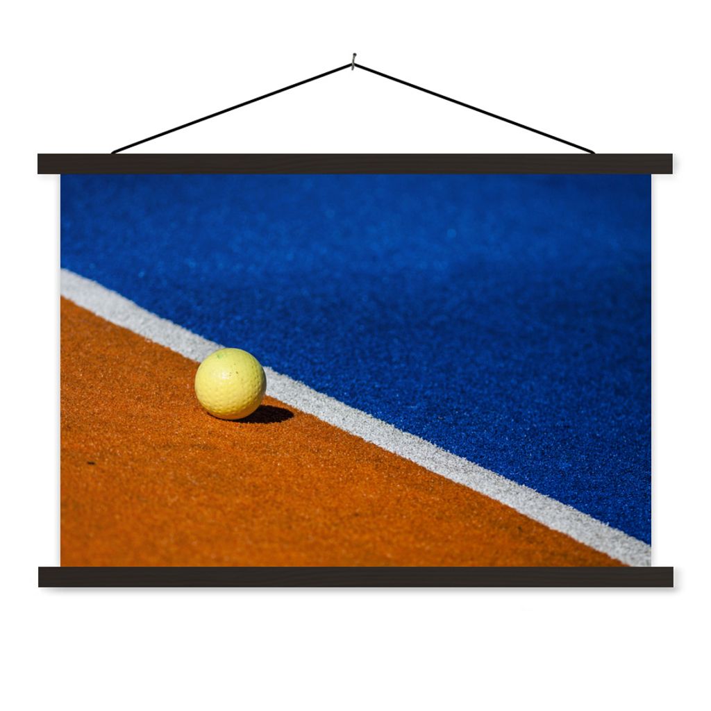 MuchoWow Textilposter Buntes Hockeyfeld und Ball 60x40 cm mit schwarzem Rahmen - Hölzernes