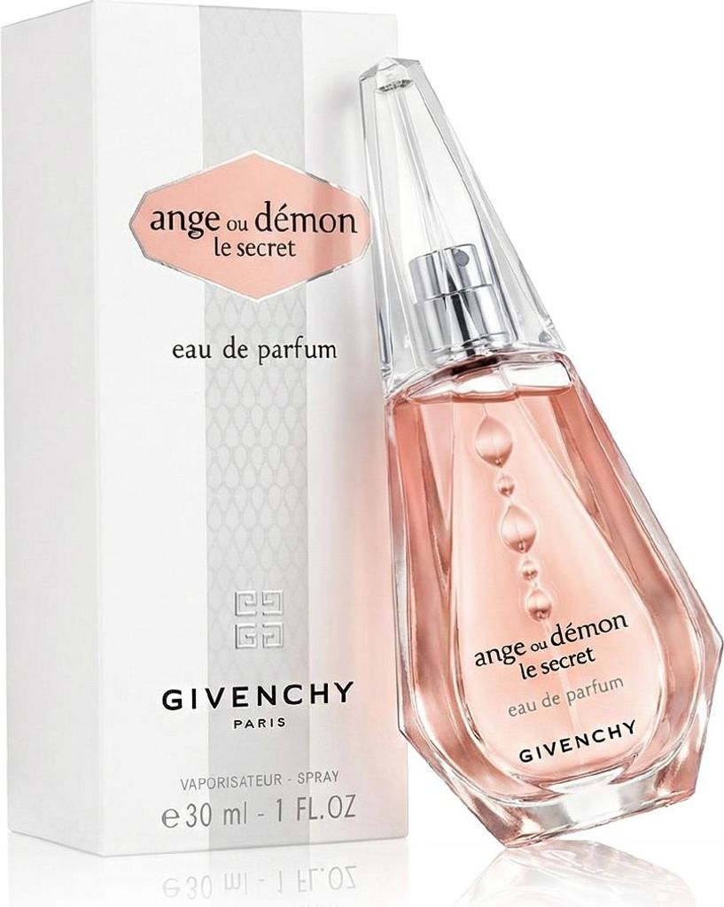 A perfume bottle and its box are displayed against a white background.