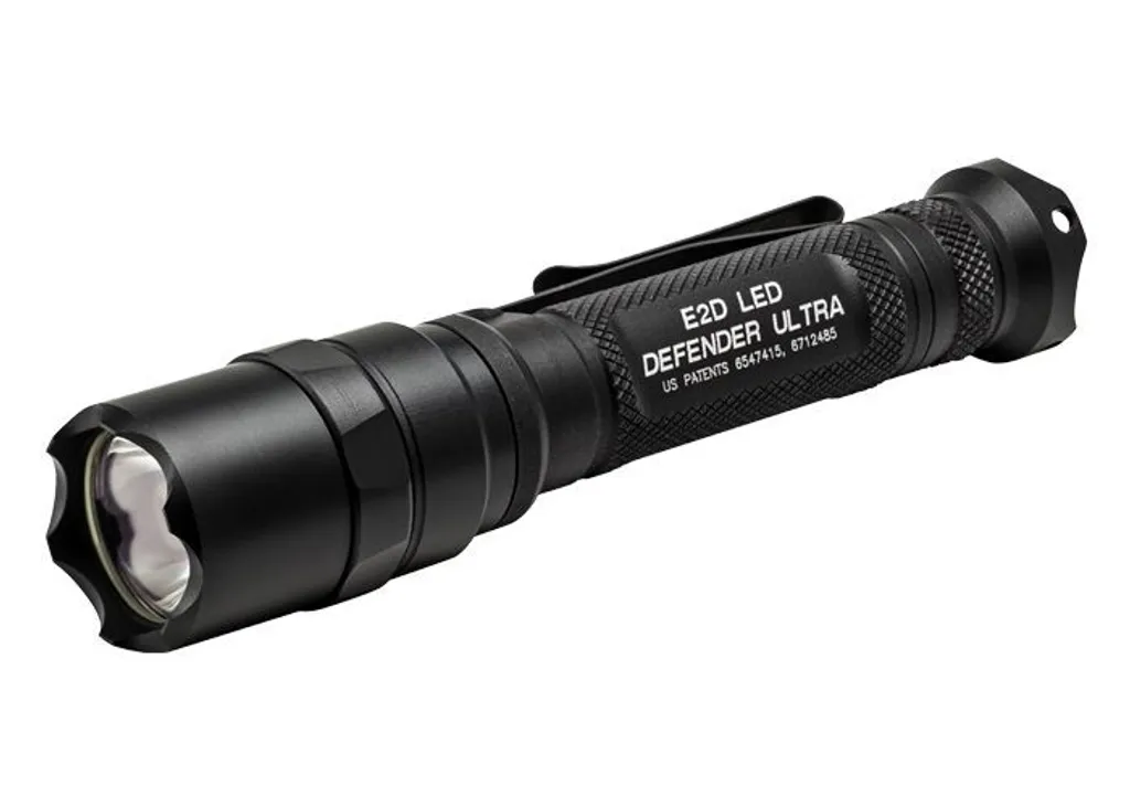 Sécurité nocturne : SureFire E2D LED Defender Ultra contre l'obscurité