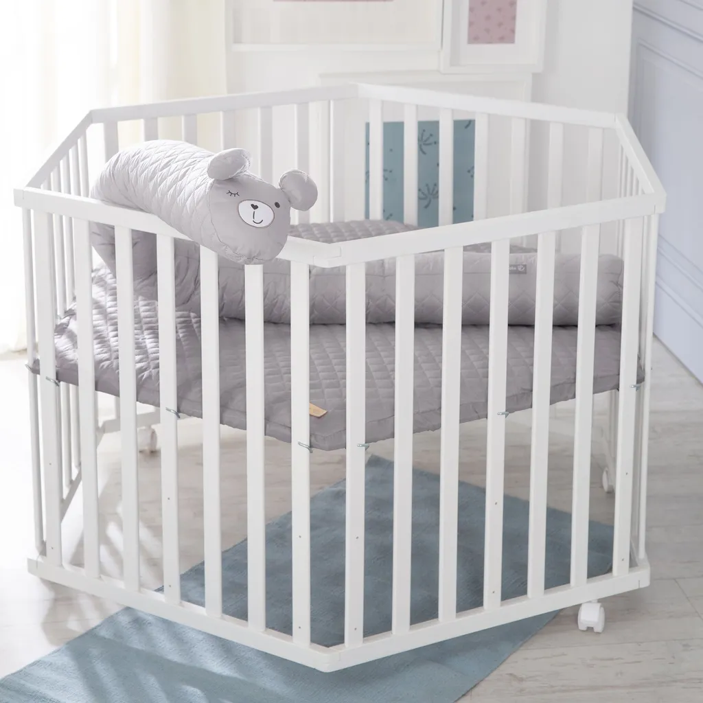 Espace de jeu sécurisé pour bébé parc hexagonal roba Style à roulettes - 5
