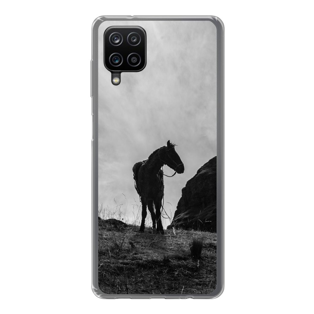 MuchoWow Handyhülle Schutzhülle Hülle für Samsung Galaxy A12 Pferd - Wolken - Wiese Silikon Softcase Handy Hülle - Bild