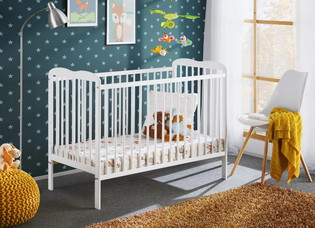 Lit pour bébé avec matelas 60x120 FINA idéal pour des nuits sereines