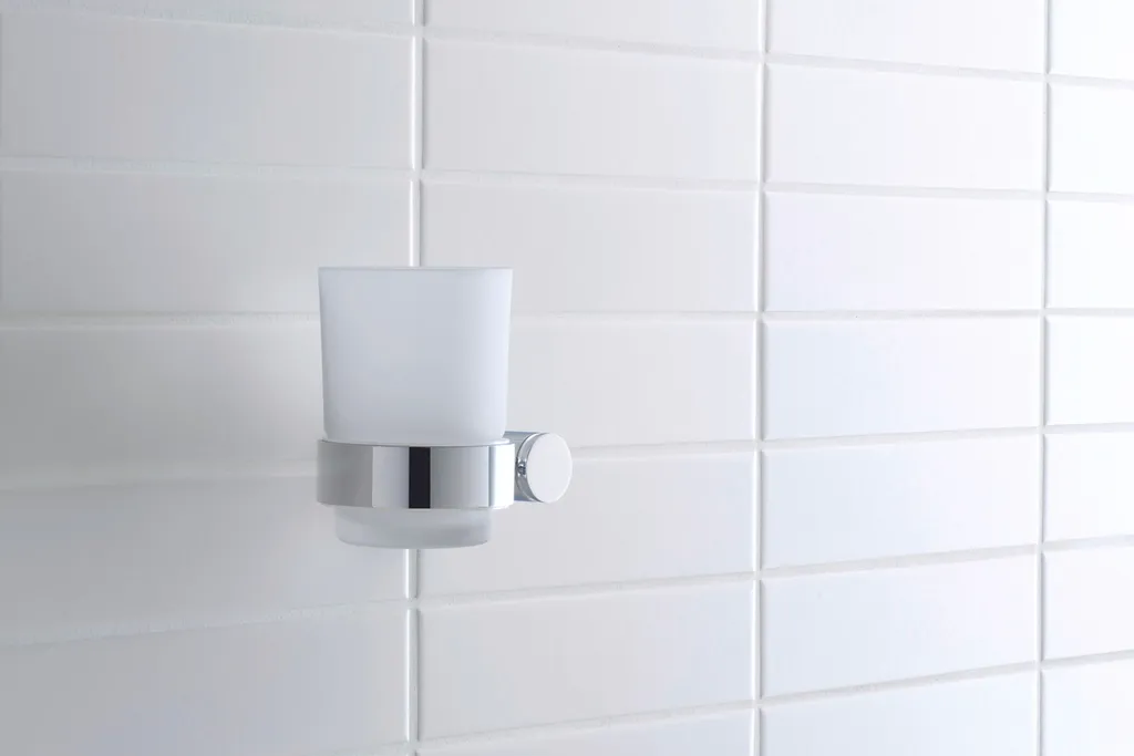 Aménagement salle de bain : Pot à dents suspendu D-Code Duravit - 7