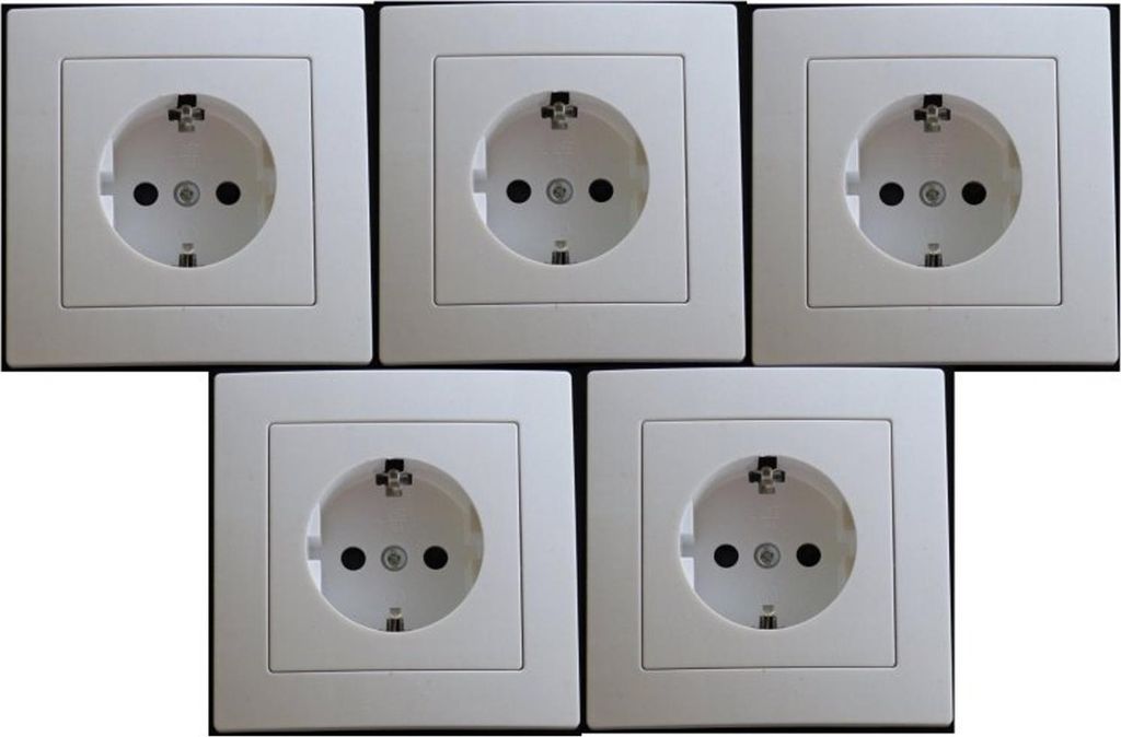 7815 Levina Kunststoff Pack Steckdose weiß 250Volt 16Ampere 5-er Pack