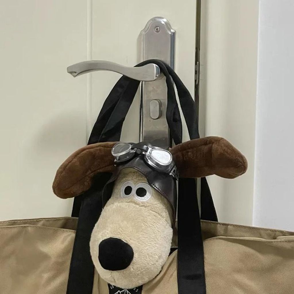 Plüsch-Welpenspielzeug, animierter Cartoon, geschnitten, kurzer Plüschhund, Heimdekoration, Verzierung, Puppen, Pilotenhut