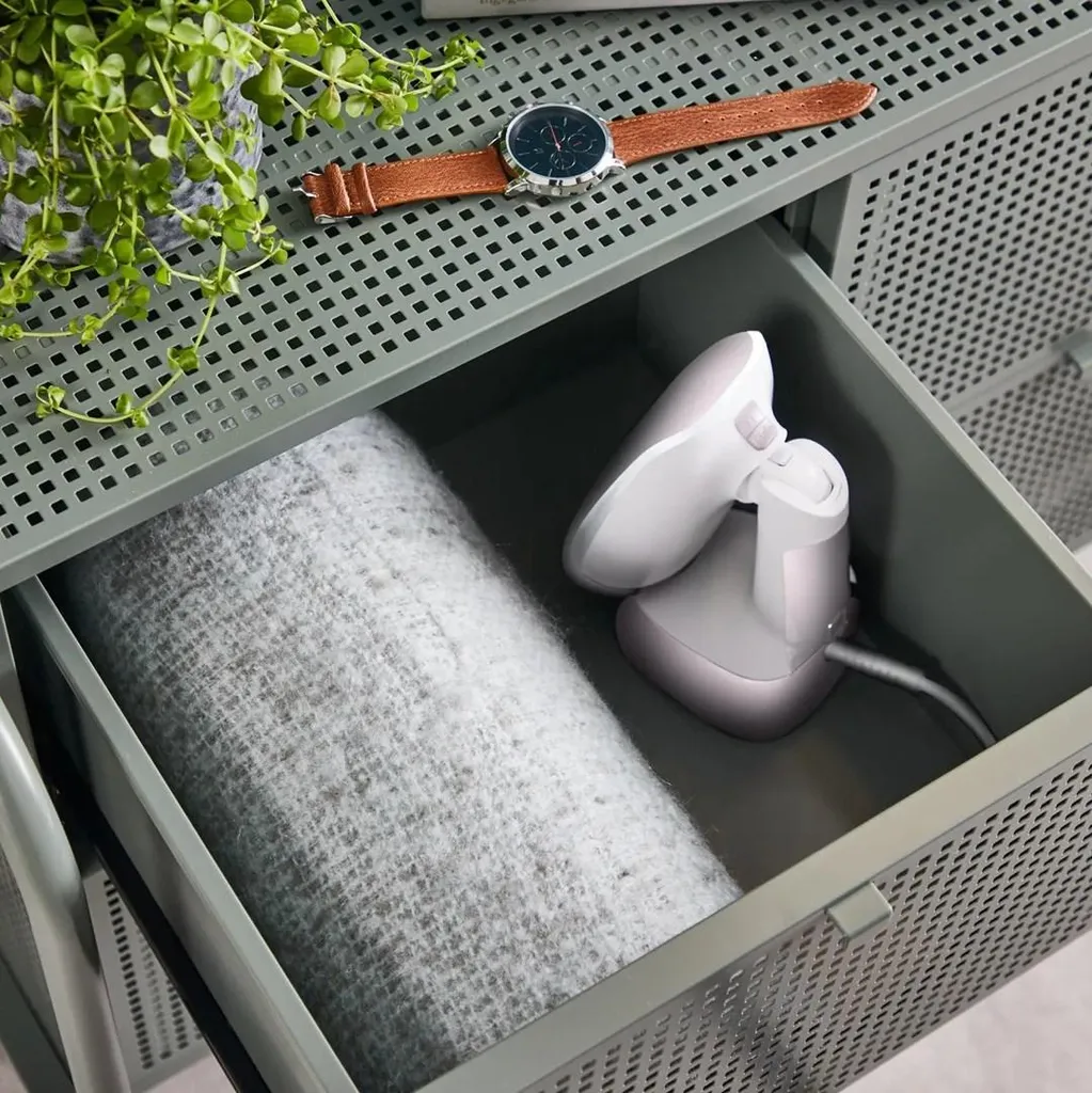 Recensione Tefal Vaporizzatore DT3050: Efficienza 15s per il Tuo Guardaroba - 9