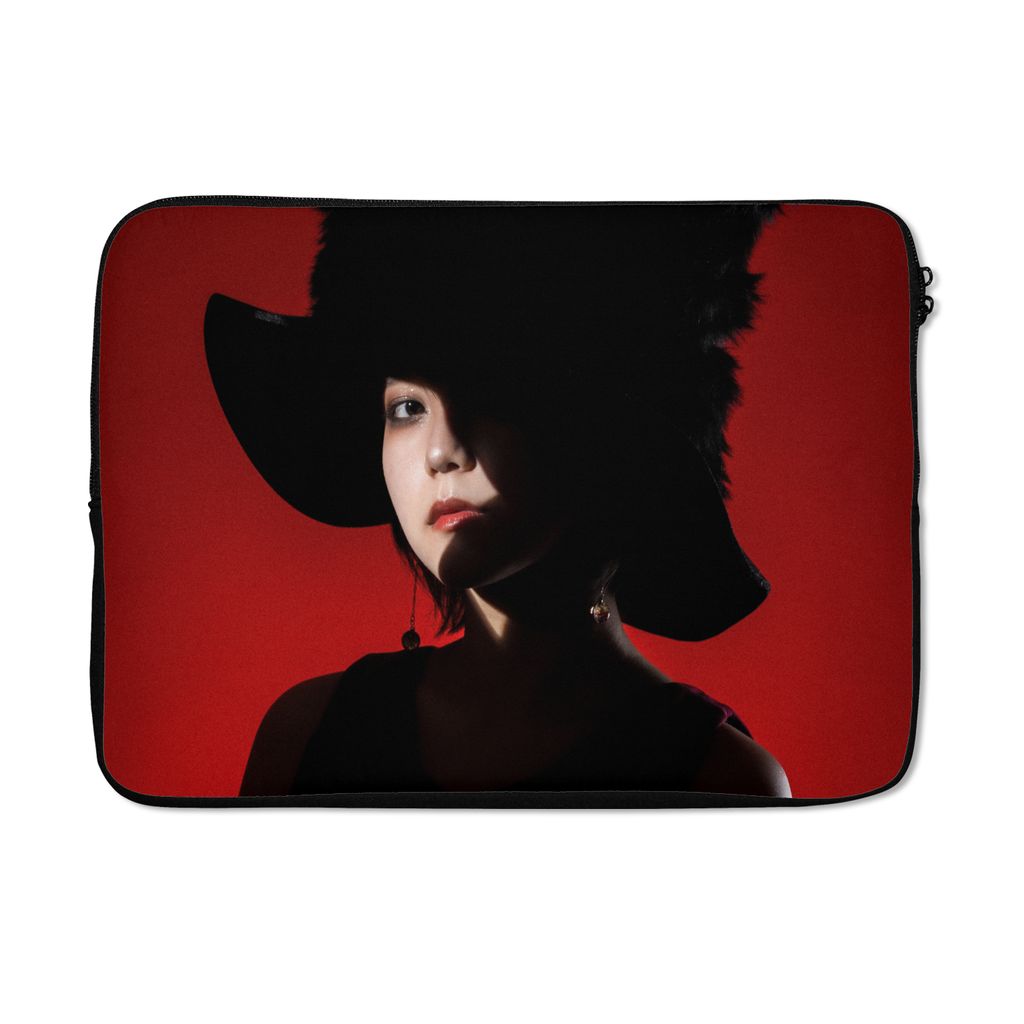 MuchoWow Laptop Hülle 13 Zoll Rot - Frau - Schwarz - Porträt Laptoptasche - Laptophülle - Sleeve - Rundumschutz