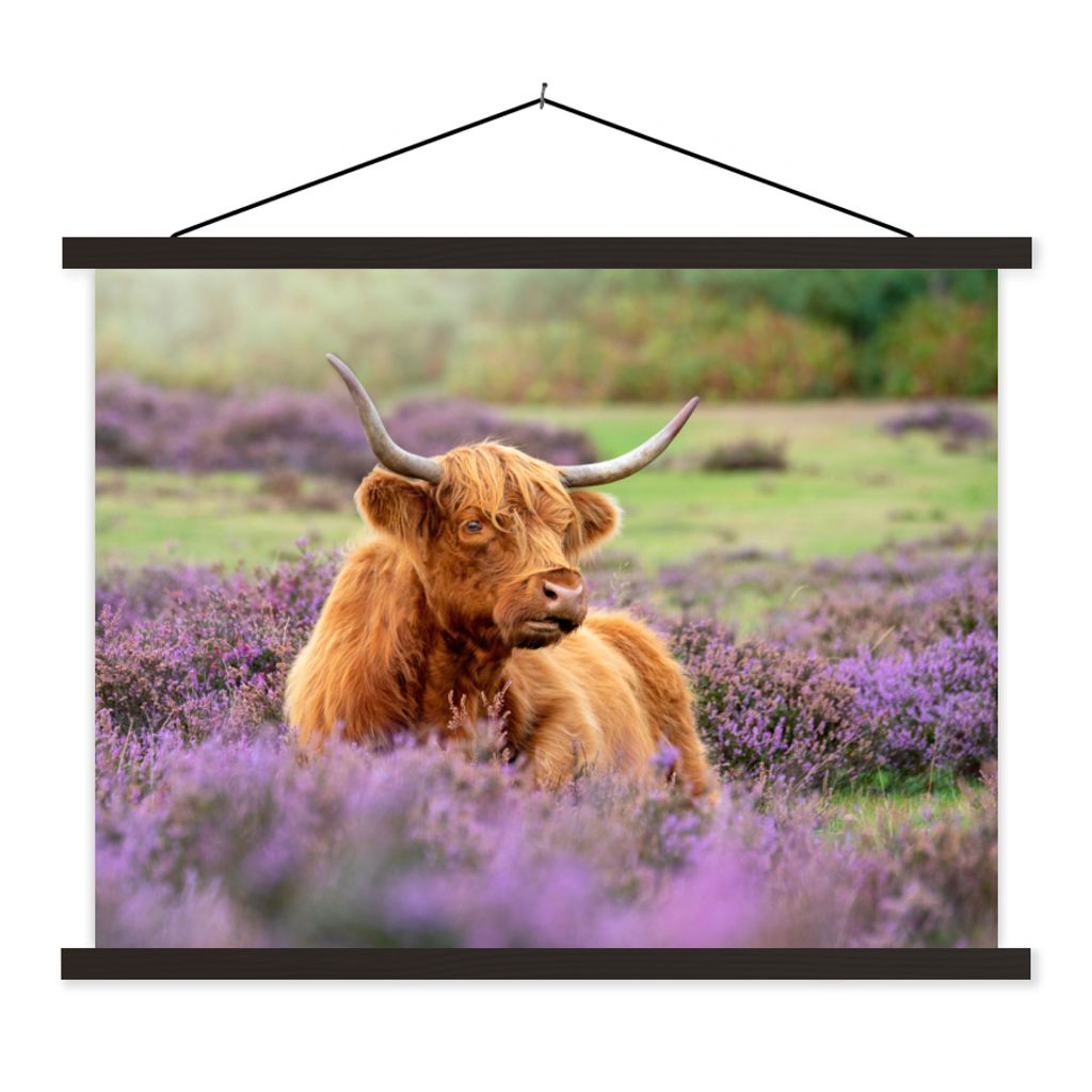 MuchoWow Textilposter Schottischer Highlander - Braun - Büsche 150x113 cm mit holzfarbenen Rahmen - Poster