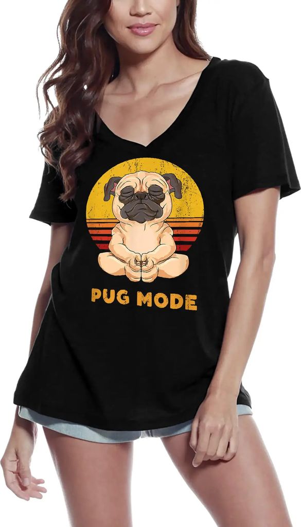 Damen Grafik T-Shirt V-Ausschnitt Mops-Modus Meditation Mädchen - Yoga Frieden – Pug Mode Meditation Girl - Yoga Peace – Öko-Verantwortlich V...