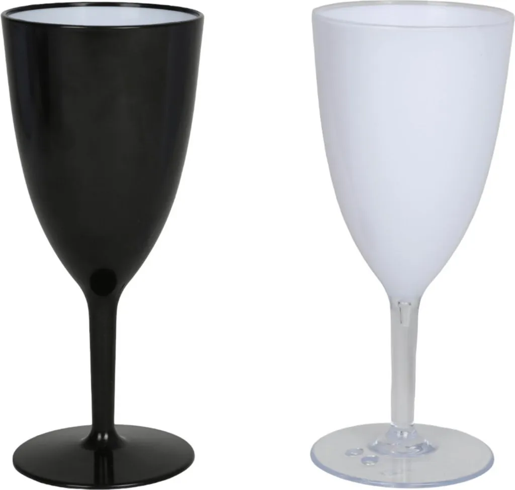 Finis la casse avec ces 12 verres à vin en plastique pour vos soirées