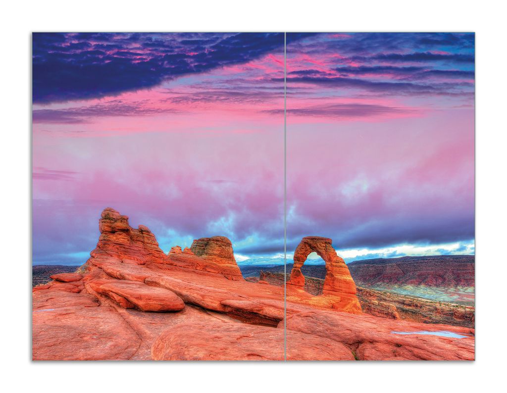 Wallario Herdabdeckplatte aus Glas, Größe 70 x 52 cm 2-teilig, Motiv Farbenfrohes Naturdenkmal - Steinbogen im Nationalpark Arches