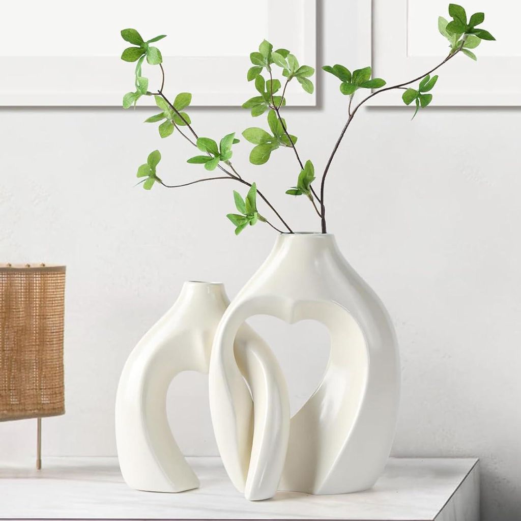 Keramische Blumenvasen, speziell gestaltete ästhetische herzförmige Vasen cremeweiß
