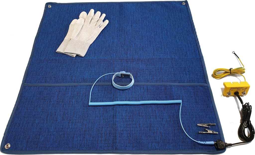 Minadax Innovative Anstistatik Arbeitsmatte 60cm x 60cm | Antistatisches ESD Gewebe - High-Tech-Textil - Kein Silikon | + ESD Manschetten-SET 2,4m ...