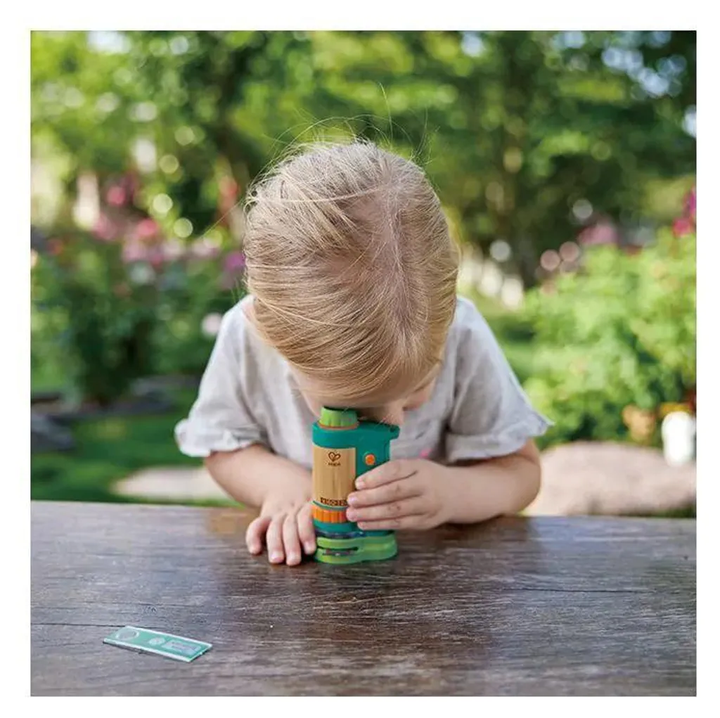 Microscope de terrain antichoc pour observer la nature sans crainte