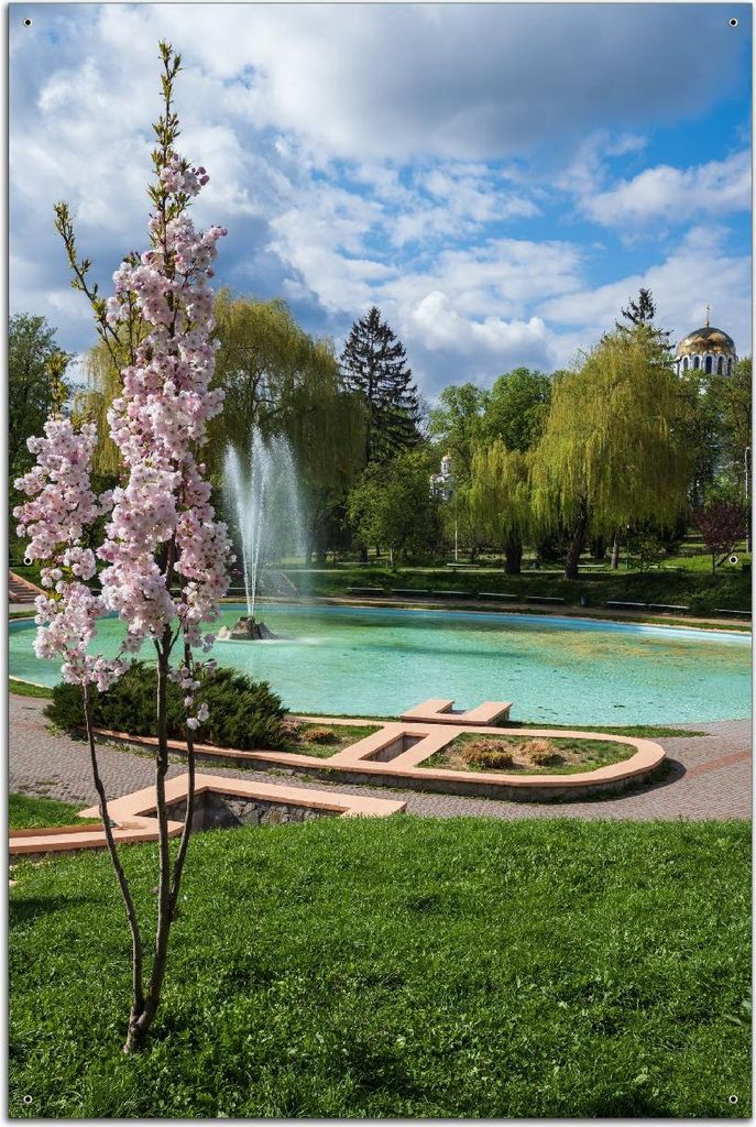 Wallario Outdoor-Poster für Garten oder Balkon, Motiv Frühling im Stadtpark, in ca. 61 x 91,50 cm