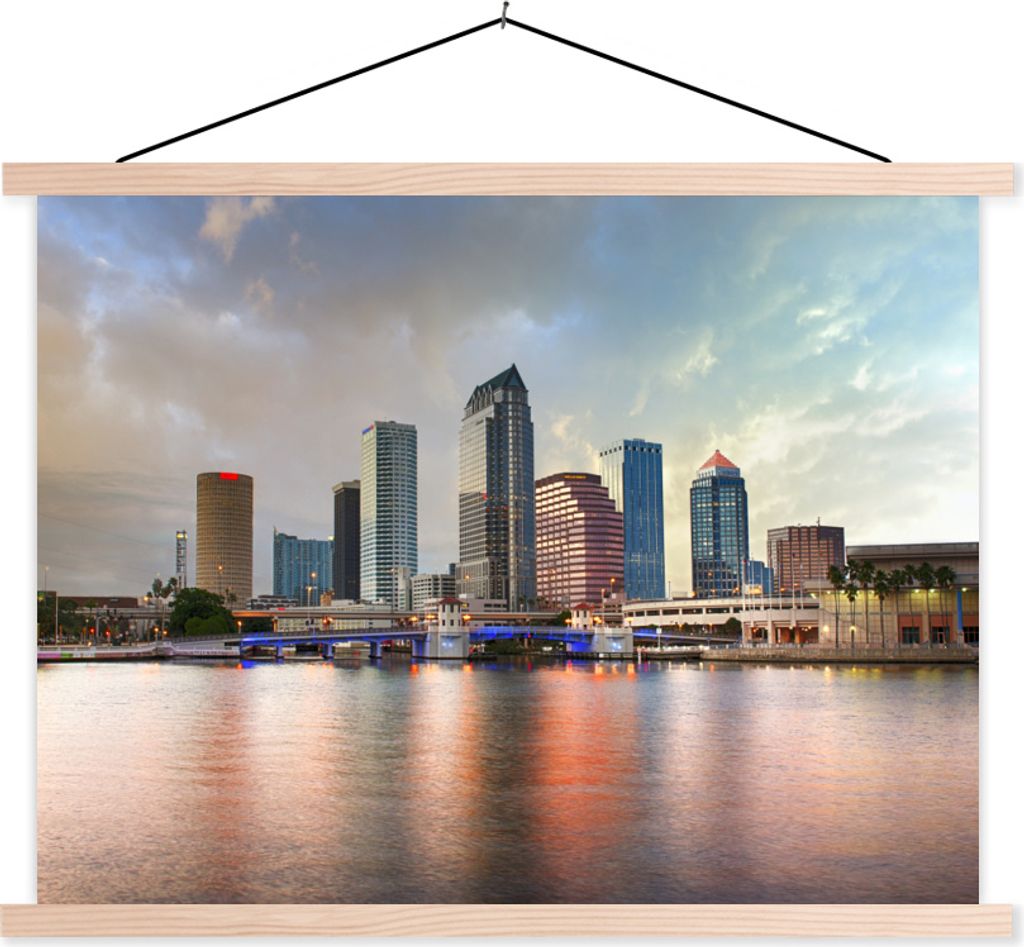 MuchoWow Textilposter Skyline - Wasser - Tampa Bay - Amerika 120x90 cm mit holzfarbenen Rahmen - Magnetisch