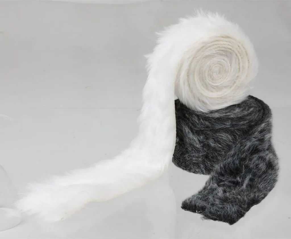 Décoration de Noël ruban imitation fourrure 6cm pour table et sapin