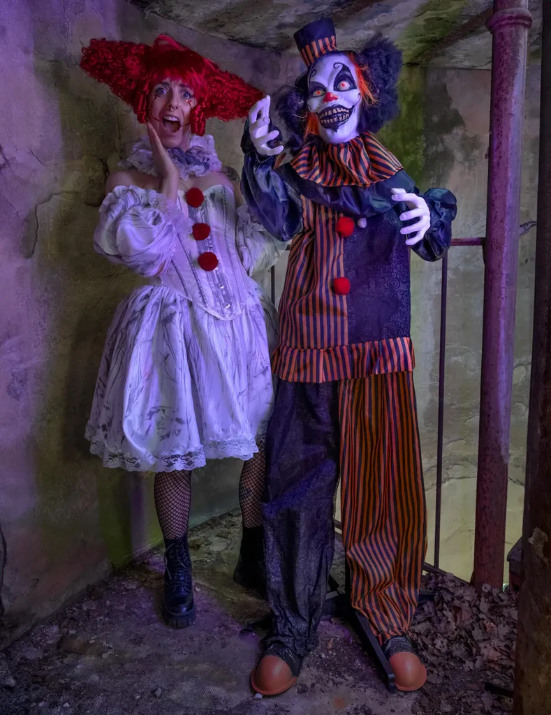 Démons Clowns Figure de Décoration Animée 170 cm - Effets Sonores