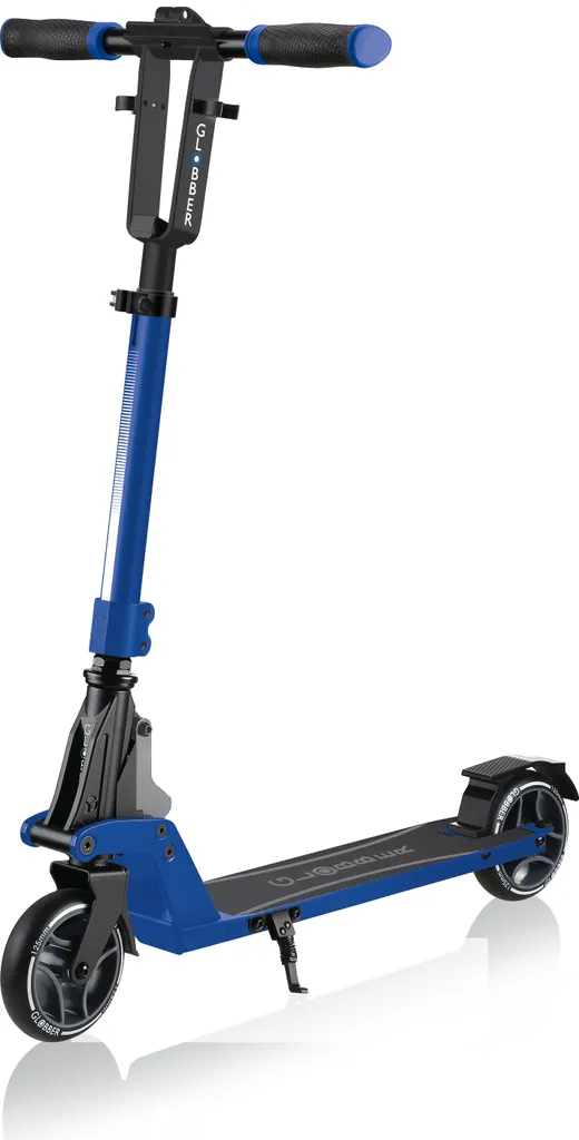 Globber One K 125 bleu, fini les bouchons avec cette trottinette légère