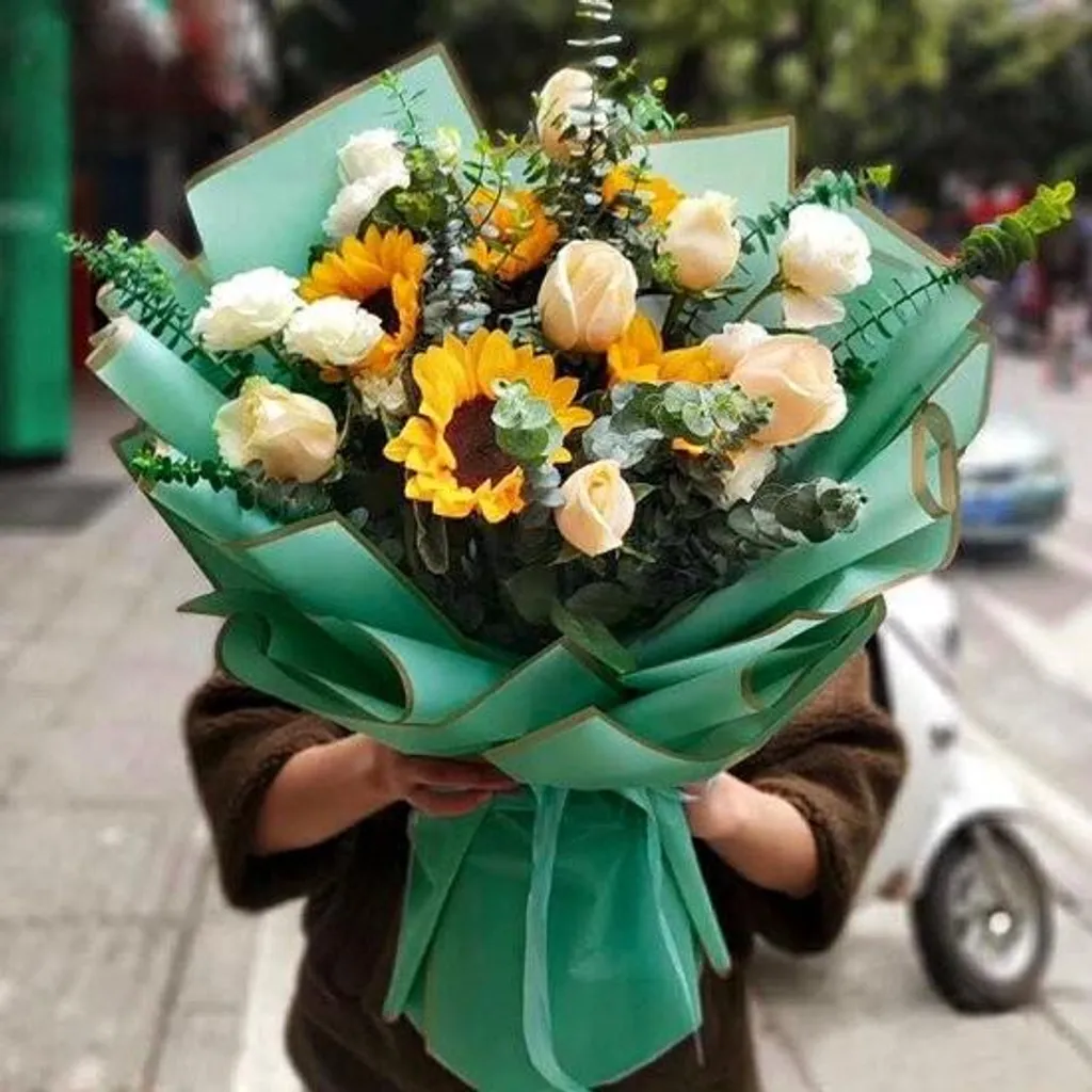 Papier d'emballage fleuri imperméable pour décoration de fête