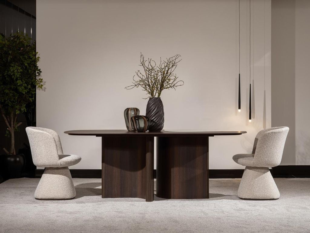 Elegantes Esszimmer Set aus Holz in Braun mit stilvollem Design