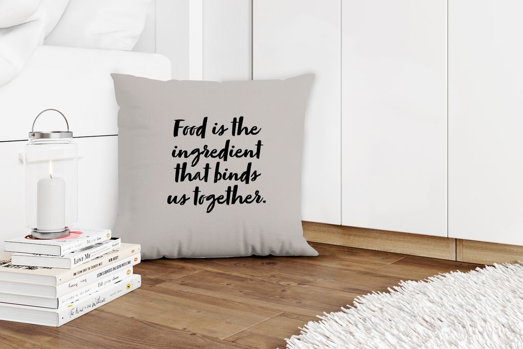MuchoWow Zierkissen Sofakissen Wohnzimmer Dekokissen 45x45 cm Zitate - Sprichwörter - Ehepaar - Essen ist die Zutat, die uns zusammenhält - Ess...