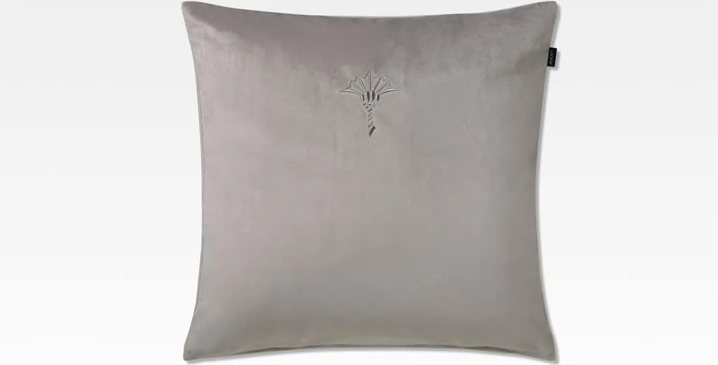 Sublimez votre canapé avec la housse de coussin JOOP! Cozy gris AL chic