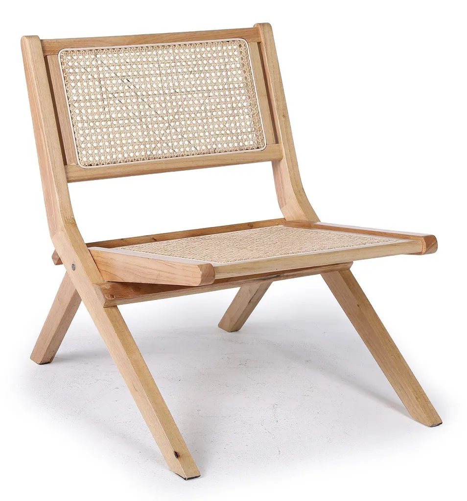 Fini les chaises encombrantes avec la chaise pliante Masdam en bois