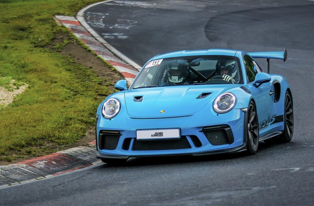Jochen Schweizer Renntaxi Nürburgring (2 Rdn.); Erlebnis verschenken oder selbst erleben; Gutschein gültig für 1 Person Gruppengröße: 10-20 P...