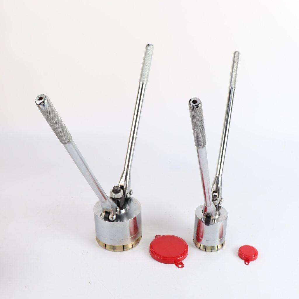 Siegelmaschinen-Verschlusskappen-Ölfässer-Quetschwerkzeug 35mm und 70mm 200L/53 Gallonen-Quetschzange