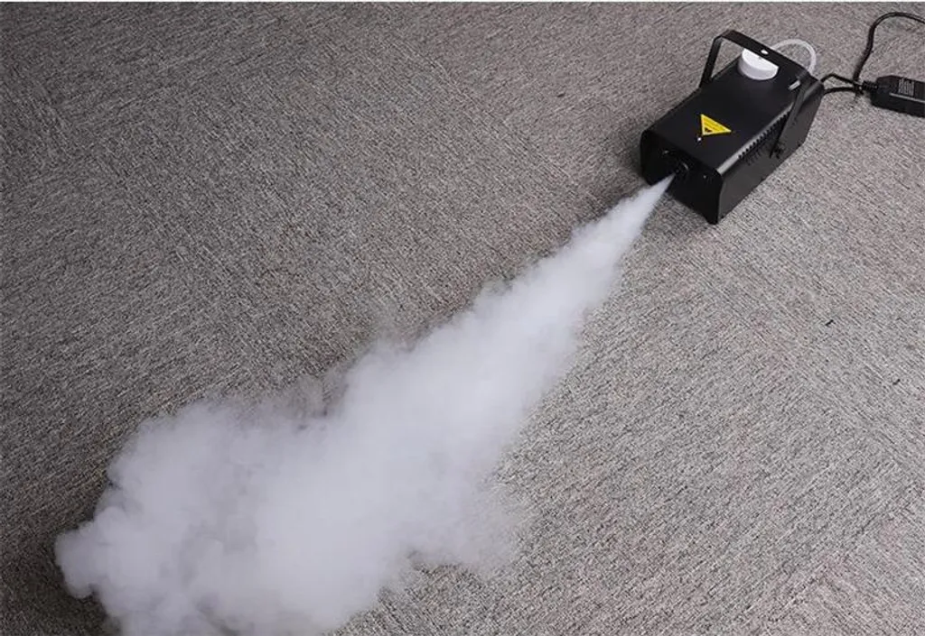 Machine à effet de brouillard 400W DMX et éclairage LED intégré