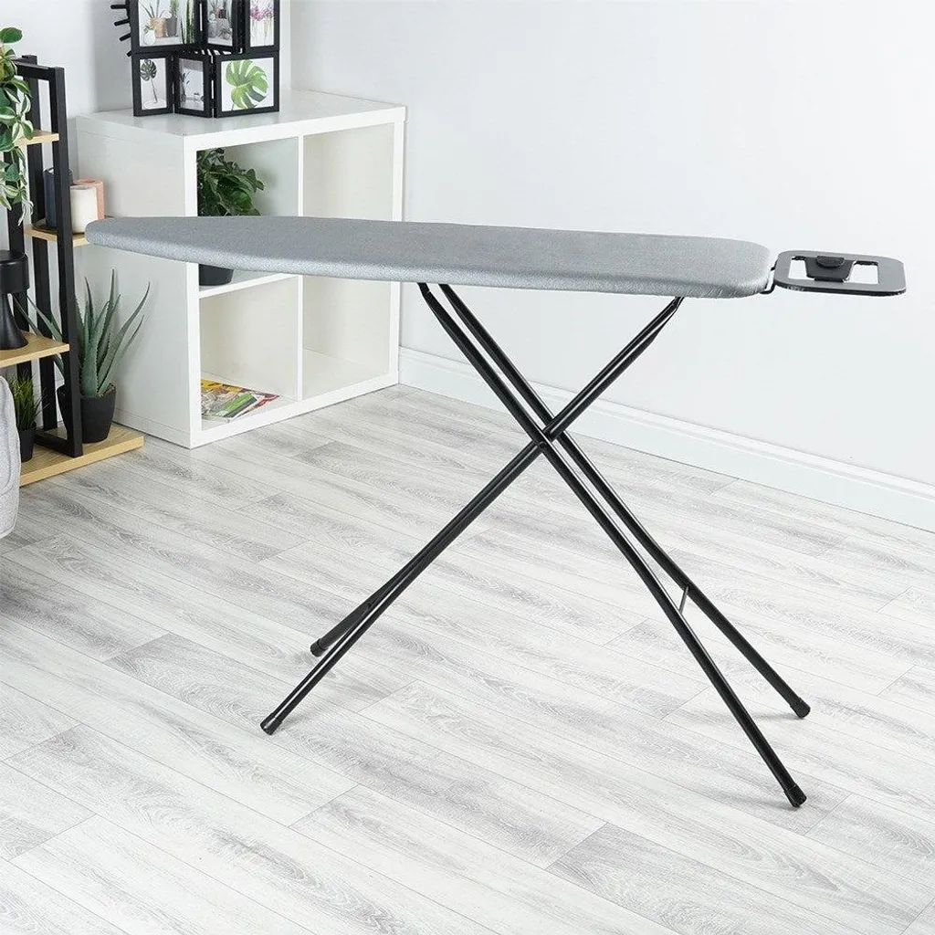 Table à repasser stable avec repose-fer ergonomique - Modèle Classique - 10