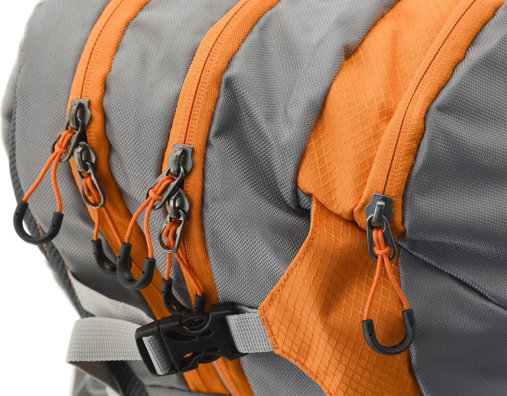 Sac à dos 30L OrangeW Cattara 13847 imperméable et très résistant