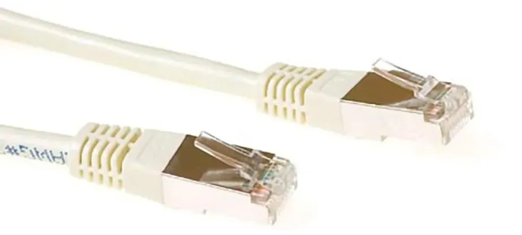 Câble Réseau 15m CAT5E F/UTP Ivoire : Évitez les Interférences Signal