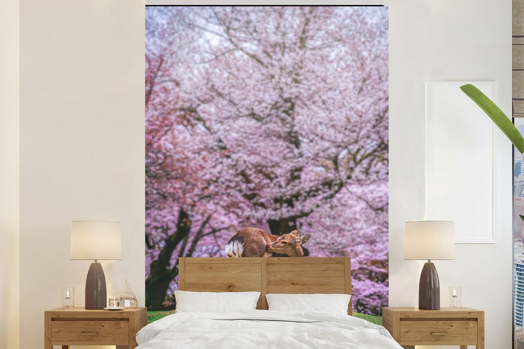 MuchoWow Fototapete für Wohnzimmer oder Schlafzimmer Wandtapete Vinyl Motivtapete Hirsch - Rosa - Blüte - 155x240 cm - Tapete