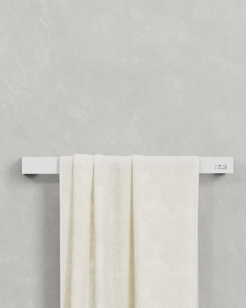 Porte-serviette mural pour salle de bain moderne Nortiq 51,7 cm