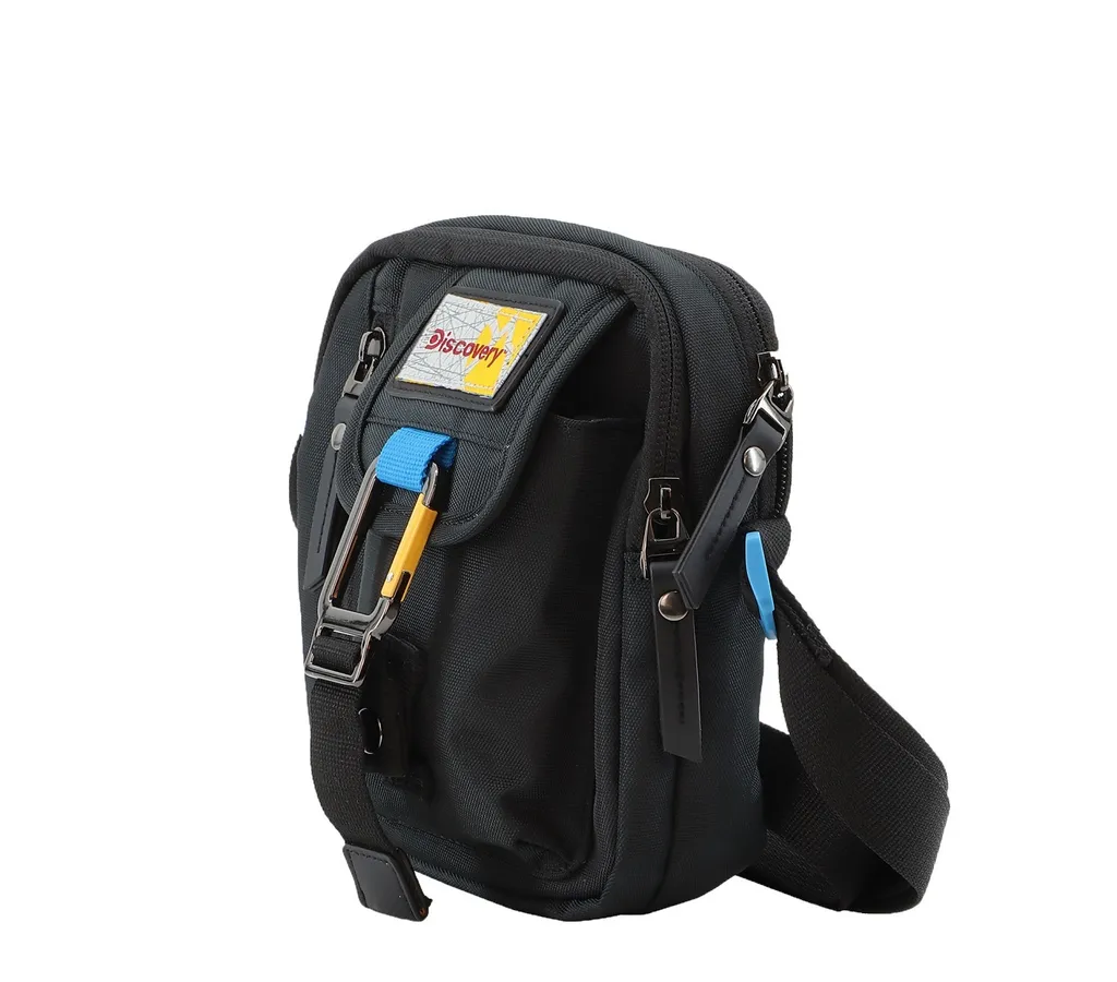 Look e Funzionalità: La Nuova Borsa Discovery D0071306 - 3