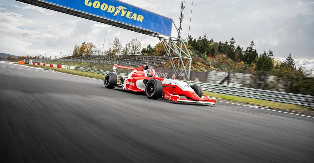 mydays Formel Rennwagen fahren Nürburgring; Erlebnis verschenken oder selbst erleben; Gutschein für 1 Person(en)