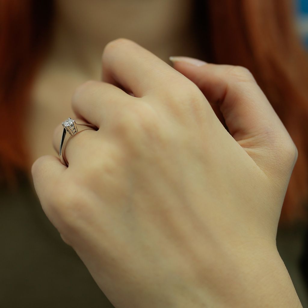0,21 Carat Diamant Solitär Ring Antragsring 14 Karat Weißgold