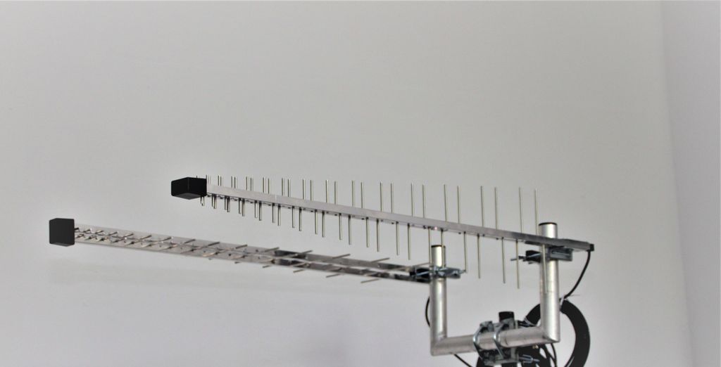 Wittenberg LAT 60 Duo SET 2 x Universal-Aussenantennen für Produktbild 