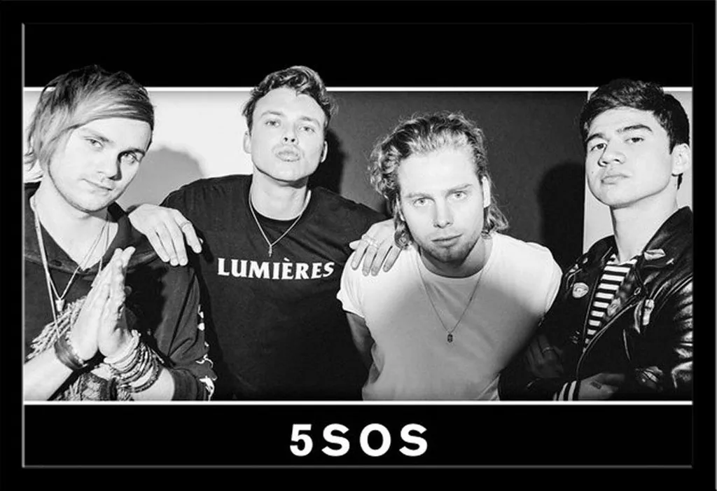 Poster 5SOS Bianco e Nero + Cornice Shinsuke Maxi MDF - Offerta Limitata