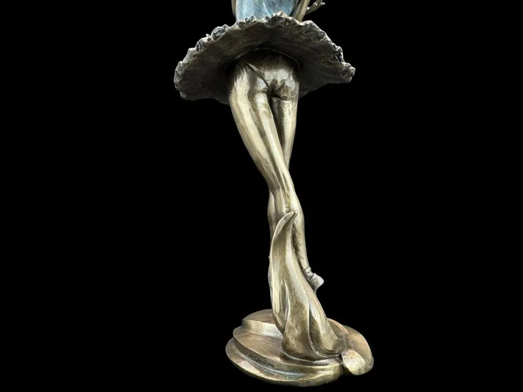Sculpture décorative de danseuse étoile - Figurine de ballet aspect bronze