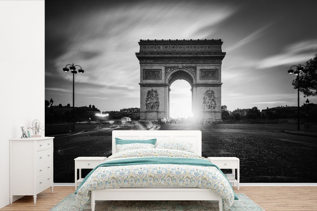 MuchoWow Fototapete für Wohnzimmer oder Schlafzimmer Wandtapete Vinyl Motivtapete Arc de Triomphe mit Sonnenuntergang - schwarz und weiß - 330x...