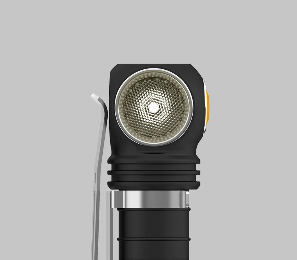 Armytek Wizard C1 Pro Multi-Torcia Magnetica USB - Luce Calda 930 Lm