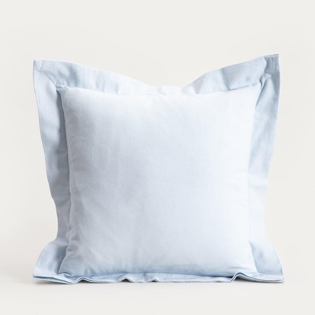 HOMLA DURGA Baumwoll-Kissenbezug blau mit Zierborte 45x45 Produktbild 
