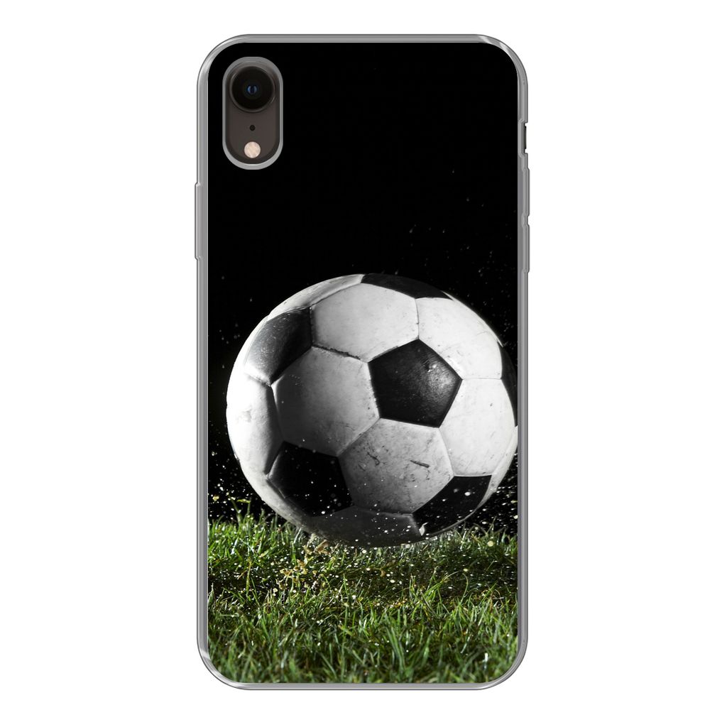 MuchoWow Handyhülle Schutzhülle Hülle für iPhone XR Fußball auf der Wiese Silikon Softcase Handy Hülle - Schutzdeckel