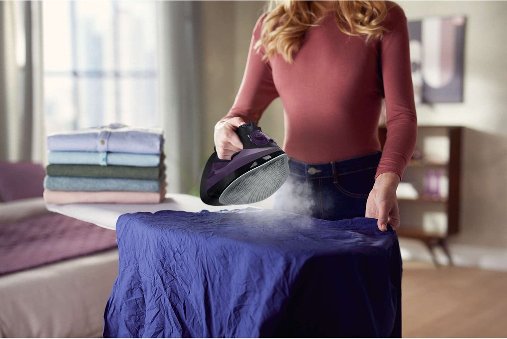 Philips Dampfbügeleisen 5000 Series mit SteamGlide Plus Produktbild 5