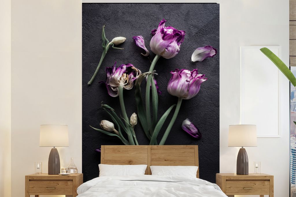 MuchoWow Fototapete für Wohnzimmer oder Schlafzimmer Wandtapete Vinyl Motivtapete Tulpen - Lila - Blätter - 200x300 cm - Wanddekorationen