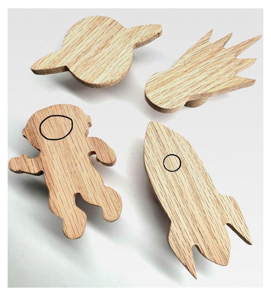 Wandhaken aus unbehandeltem Eichenholz (Astronaut, Planet, Komet, Rakete) für Garderobe, Eingangsbereich, Kinderzimmer, Flur, Baby Geschenk